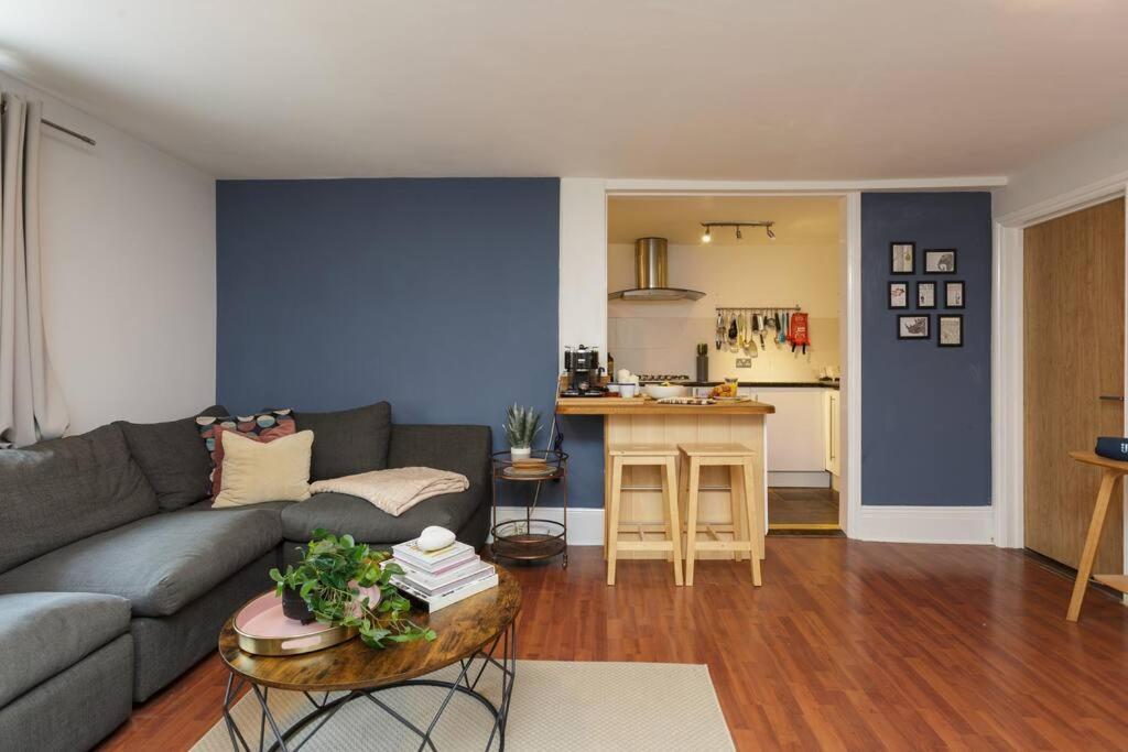 Seaside Escape Apartment Portsmouth Exterior photo